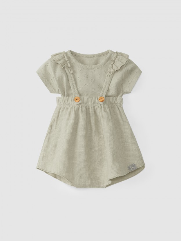 Shorts with straps and T-shirt set Shorts with straps and T-shirt set