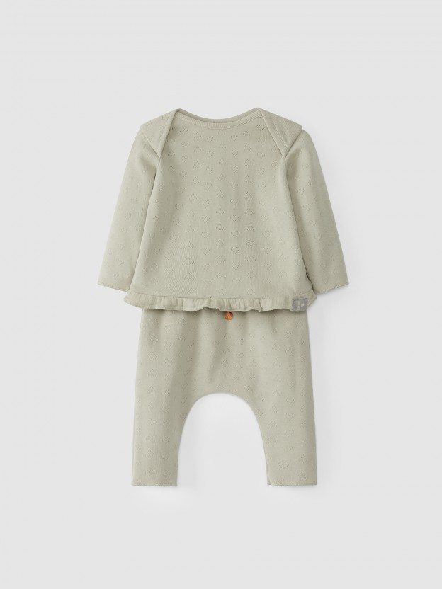 Kit leggings et t-shirt à imprimé cœur perforé Kit leggings et t-shirt à imprimé cœur perforé