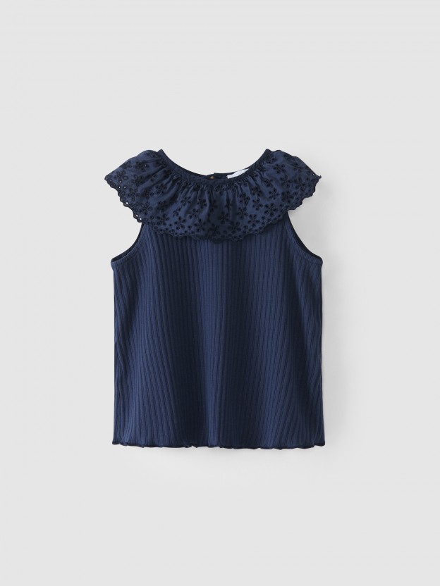 T-shirt gola folho bordado T-shirt gola folho bordado