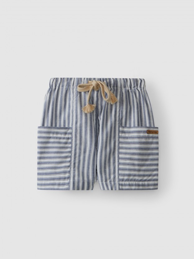 Striped shorts with pockets