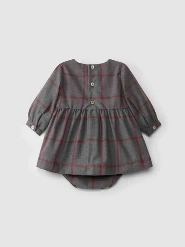 Plaid dress with smocked embroidery