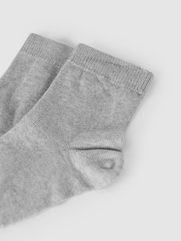 Plain stitch basic short socks Cndor