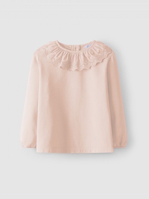 Longsleeve with embroidered collar