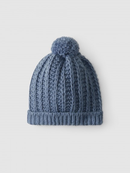 Long stitch knitted hat