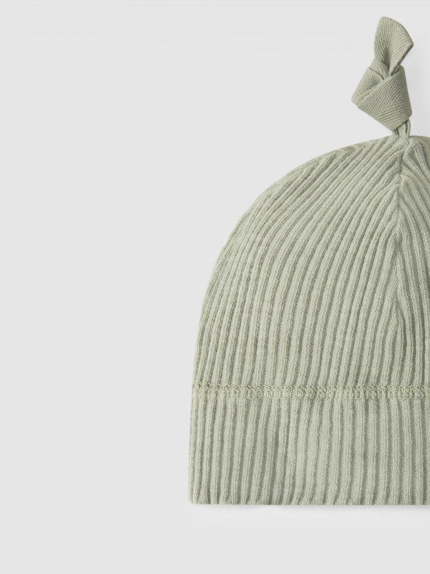 Ribbed jersey hat with knot