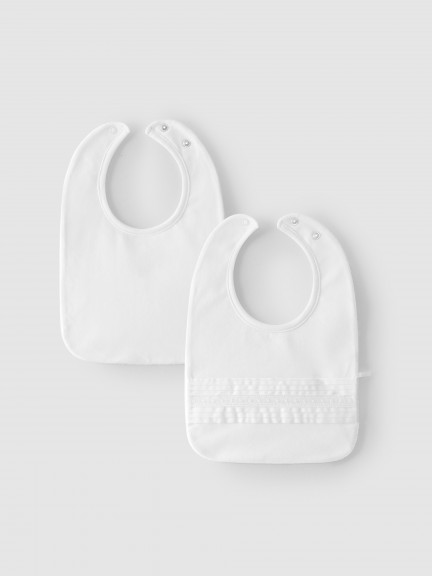 Pack of 2 embroidered star bibs