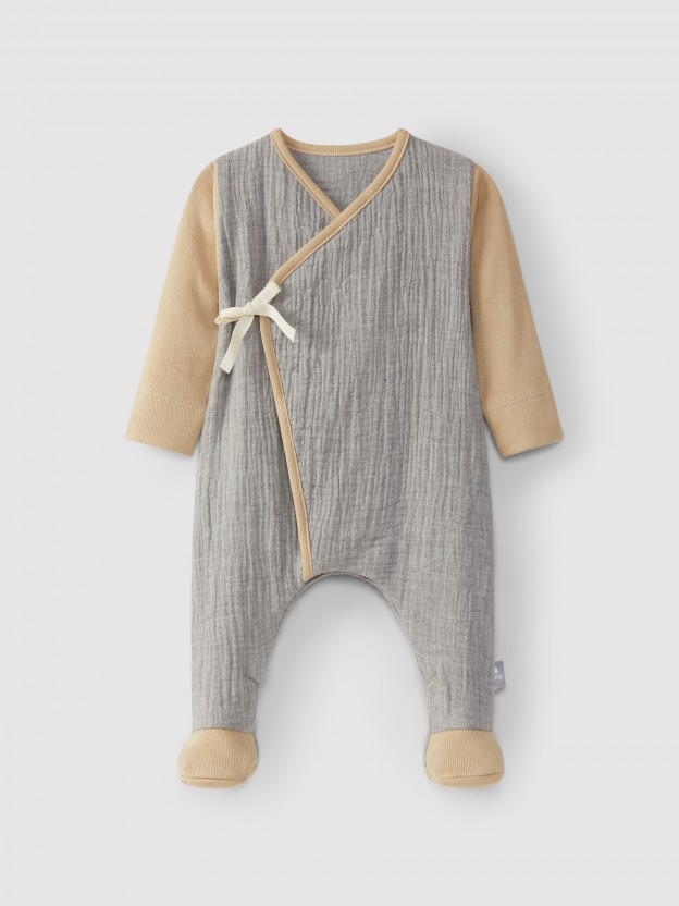 Babygrow in organic cotton muslin