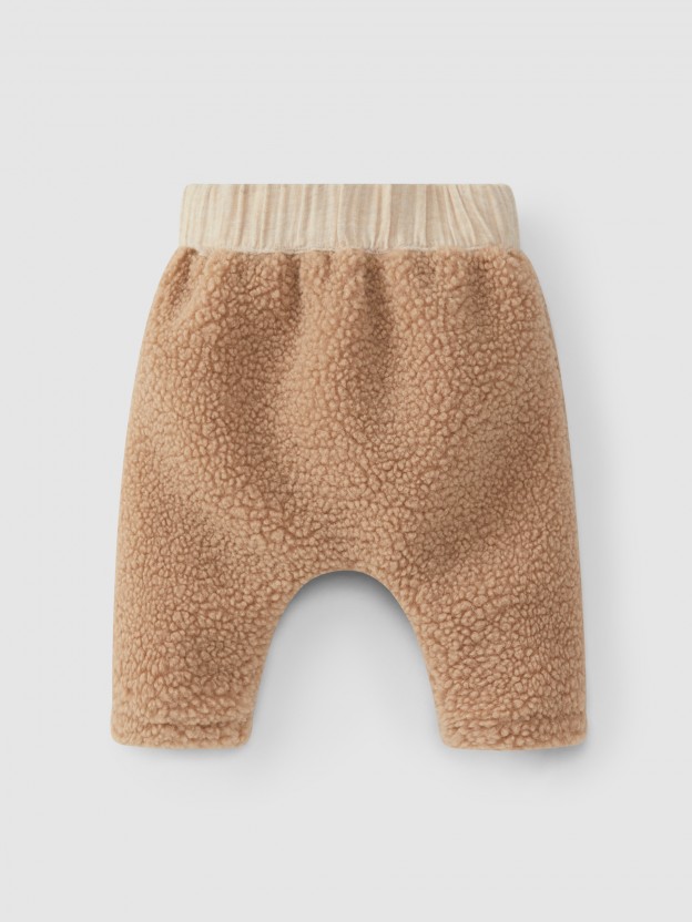 Fur pull-up pants