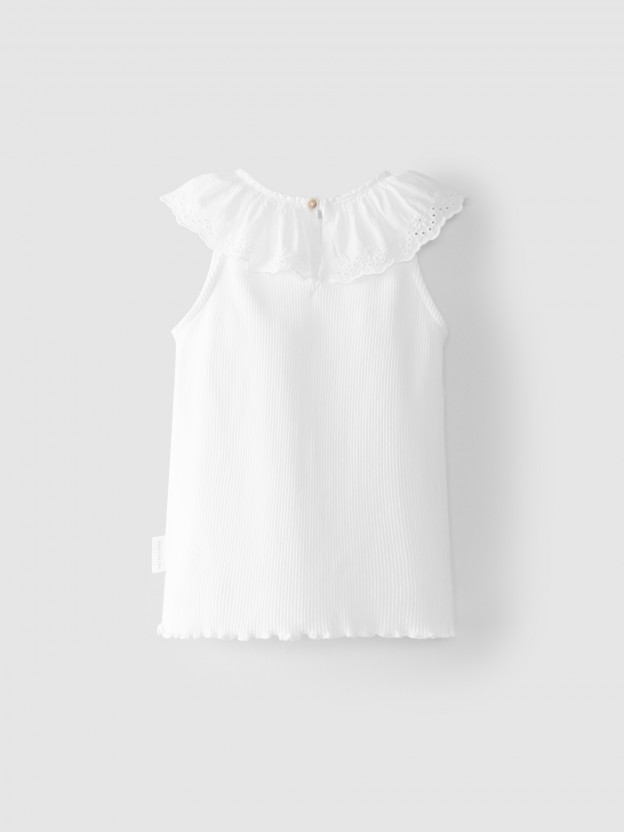 Top volant en broderie anglaise