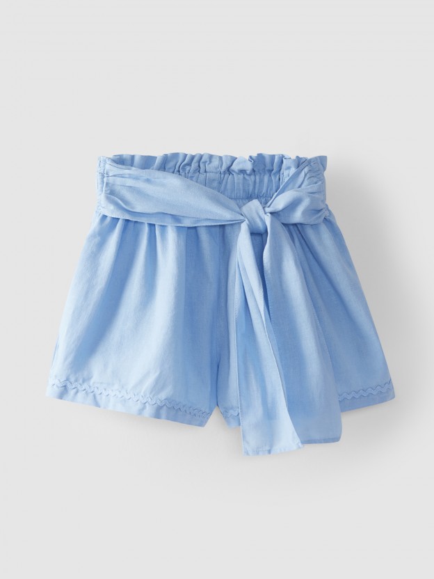 Pull-up shorts with bow