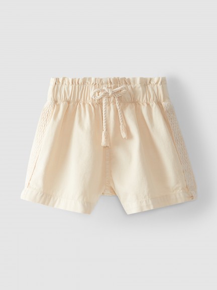 Shorts with decorative side ribbon