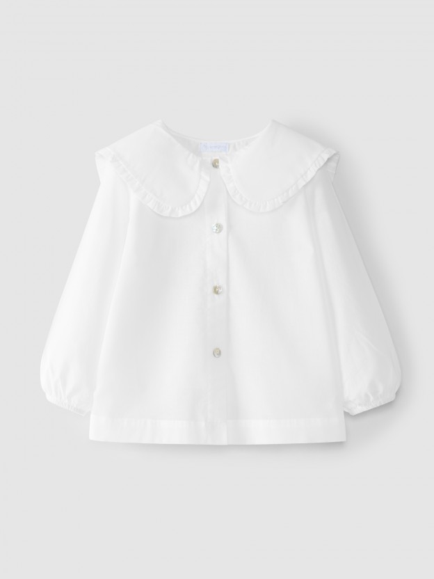 Blouse collar with ruffled detail
