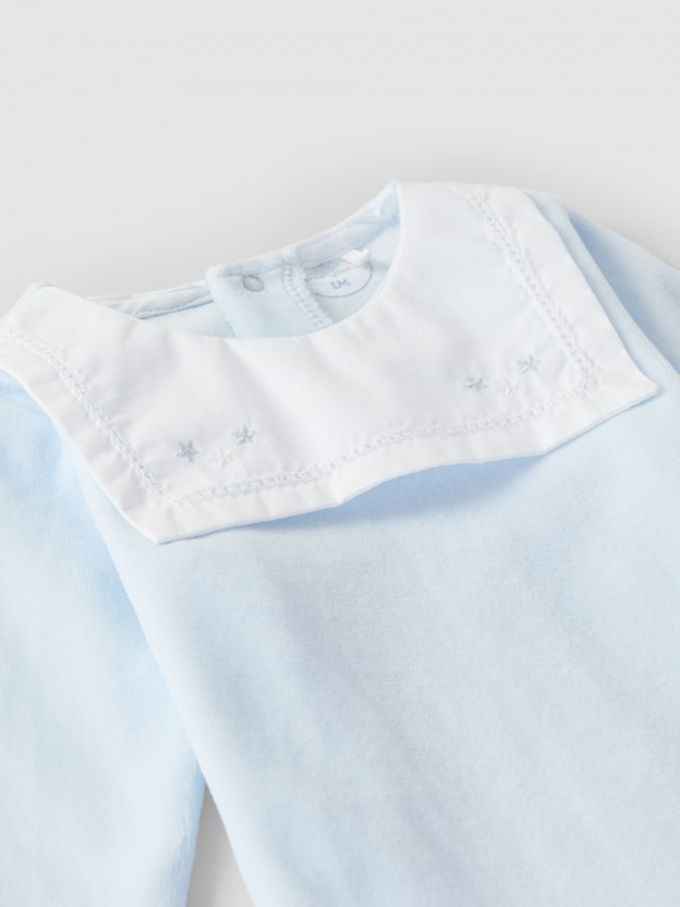 Babygrow en velours avec broderie