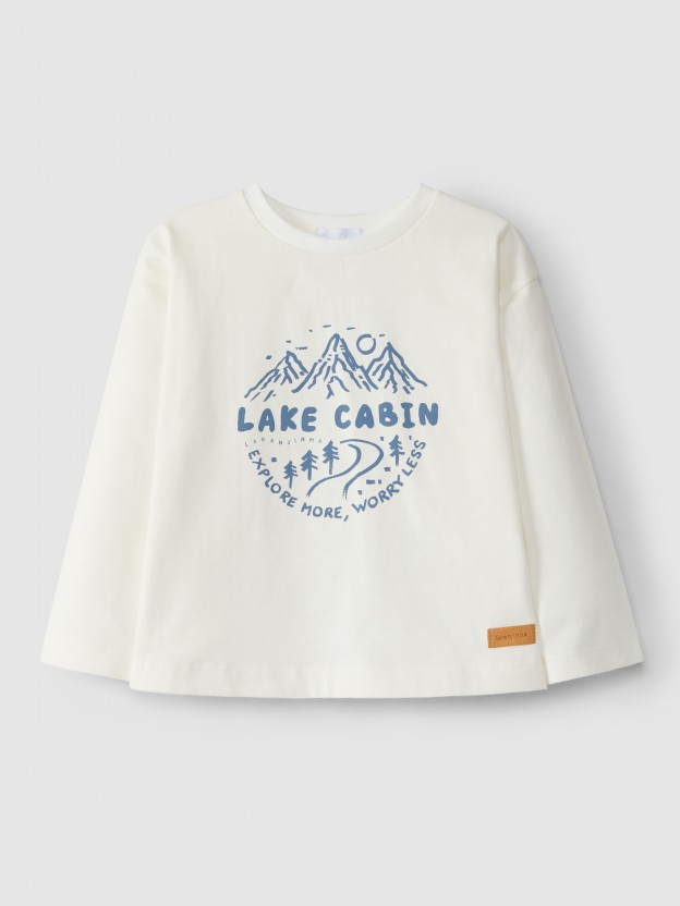 Longsleeve Lake Cabin