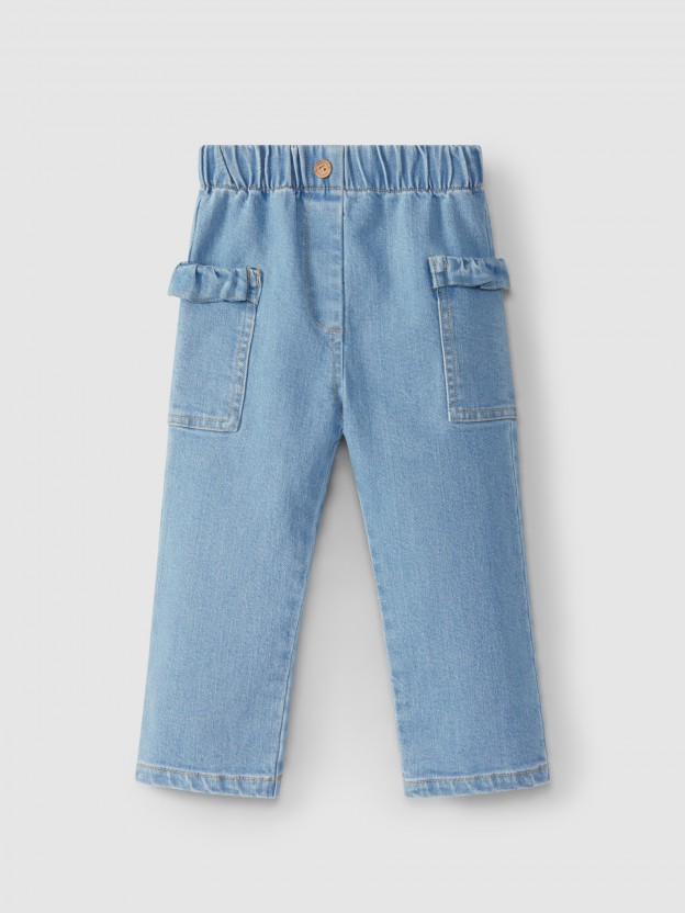 Jeans ruffle detail