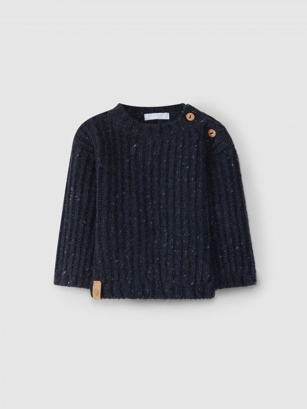 Knitted round collar jumper