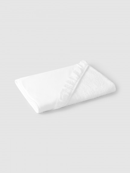 Bath towel with English embroidery