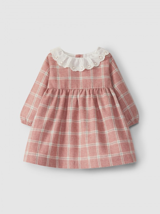 Dress plaid collar in English embroidery