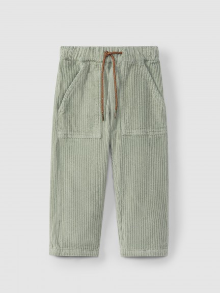 Pantalón ancho de pana con bolsillos