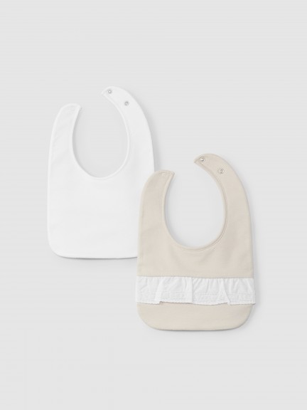 Two-pack bibs with ruffle in English embroidery