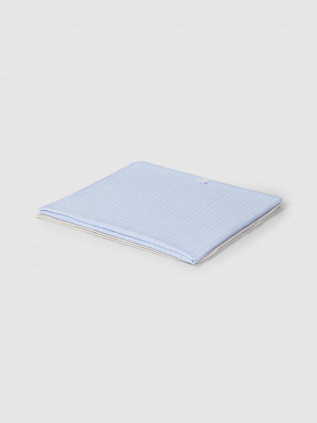 Two-pack printed burping cloth