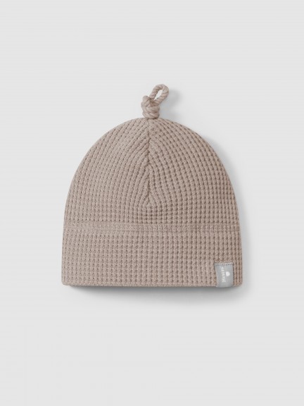 Waffle weave beanie with knot