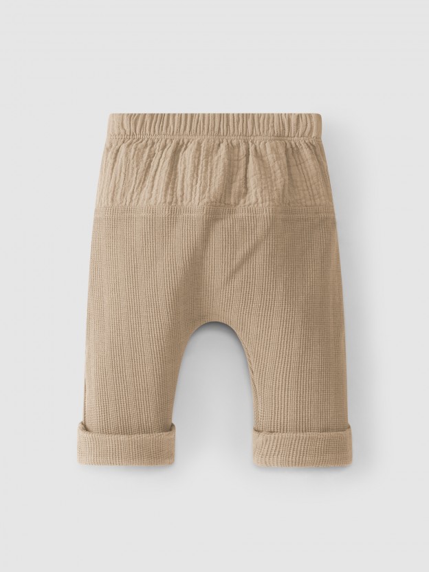 Waffle weave pull-up pants