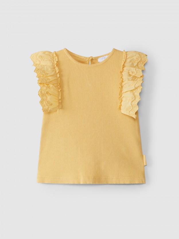 Top en maille cannele et broderie anglaise
