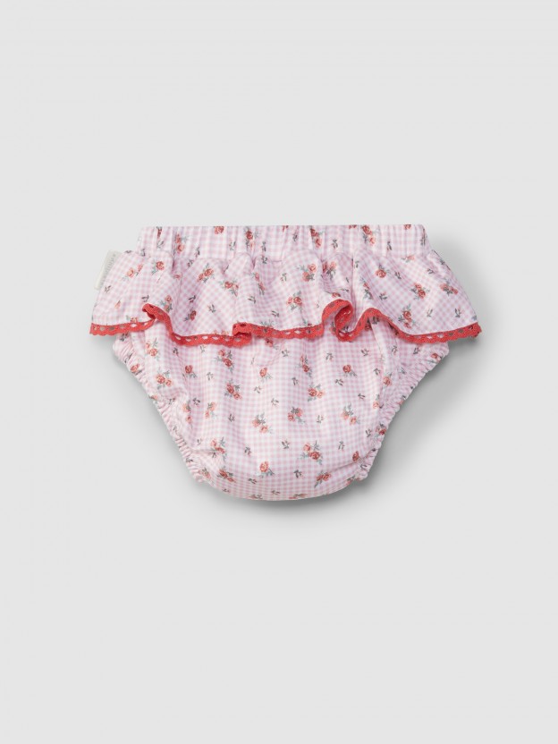 Shortie-style swim pants flowers and crochet detail