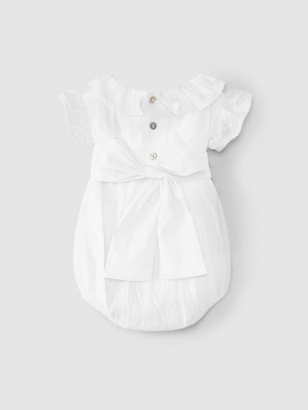 Shortie in embroidered fabric with sash