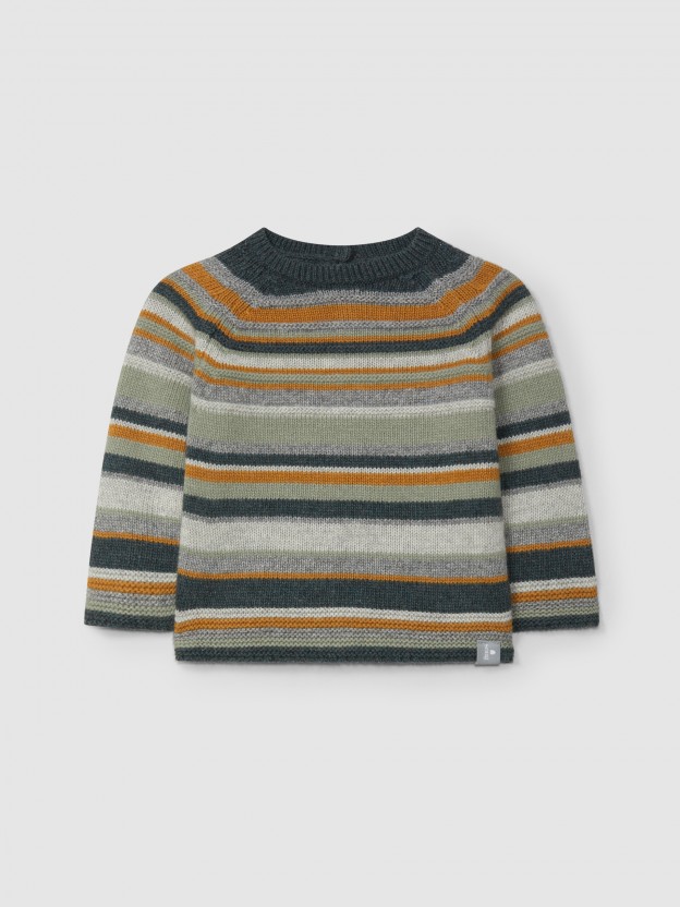 Knitted jumper with embossed stripes