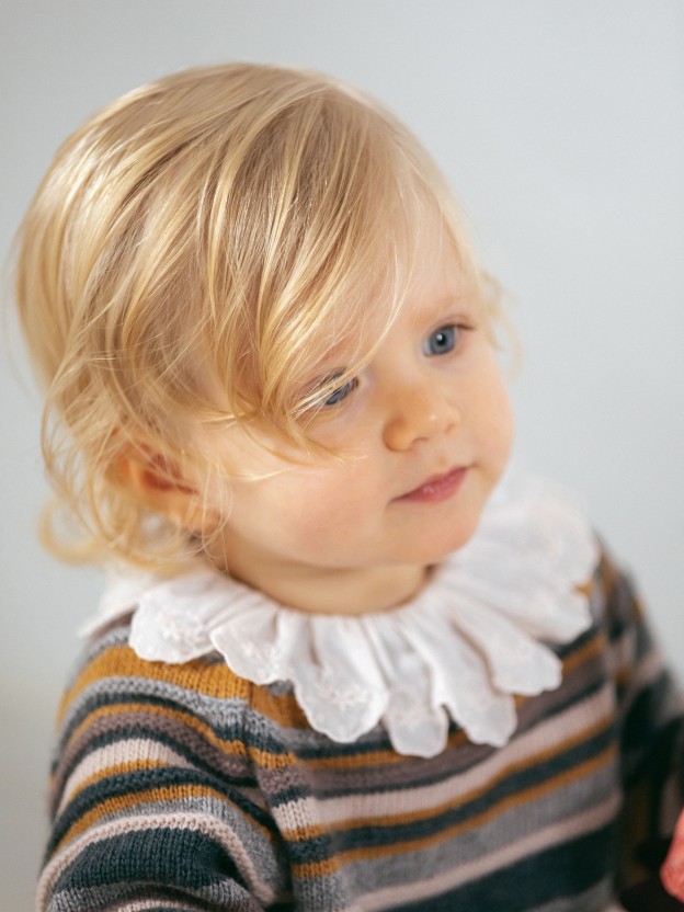 Bodysuit with ruffled collar English embroidery