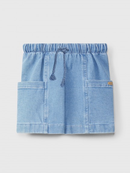 Denim shorts with side pockets