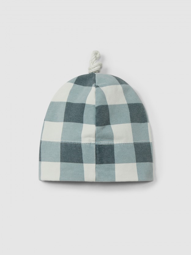 Plaid beanie with knot