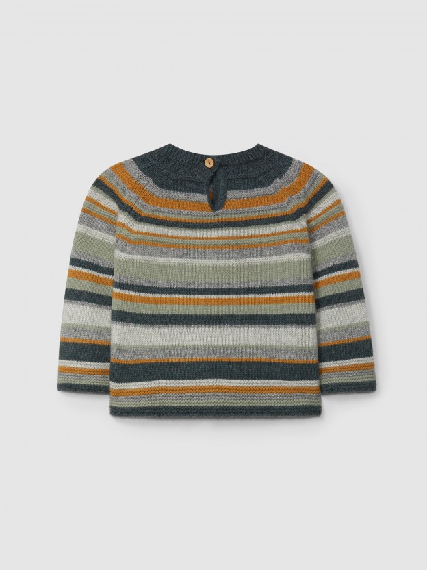 Knitted jumper with embossed stripes