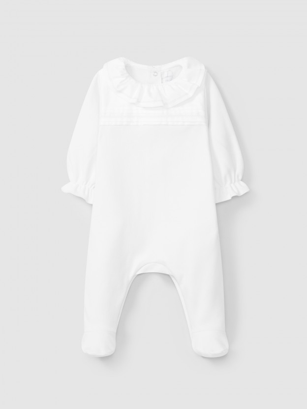 Babygrow gola de folho e detalhe bordado