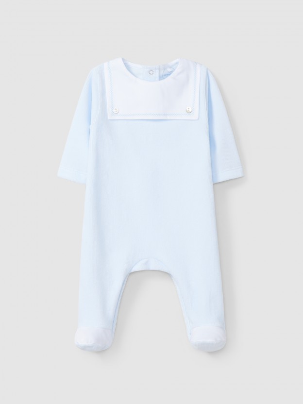 Babygrow veludo canelado com detalhe bordado