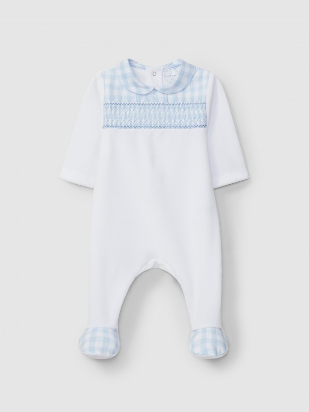 Babygrow em veludo com smocks