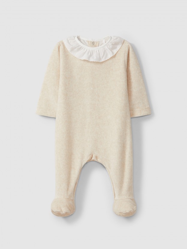 Babygrow in ribbed velvet with embroidered ruffled collar