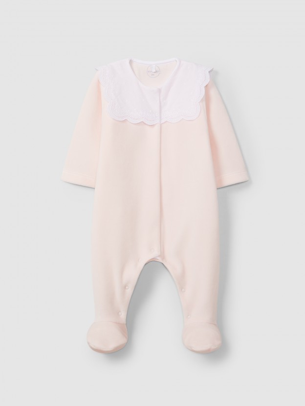 Babygrow com gola de renda