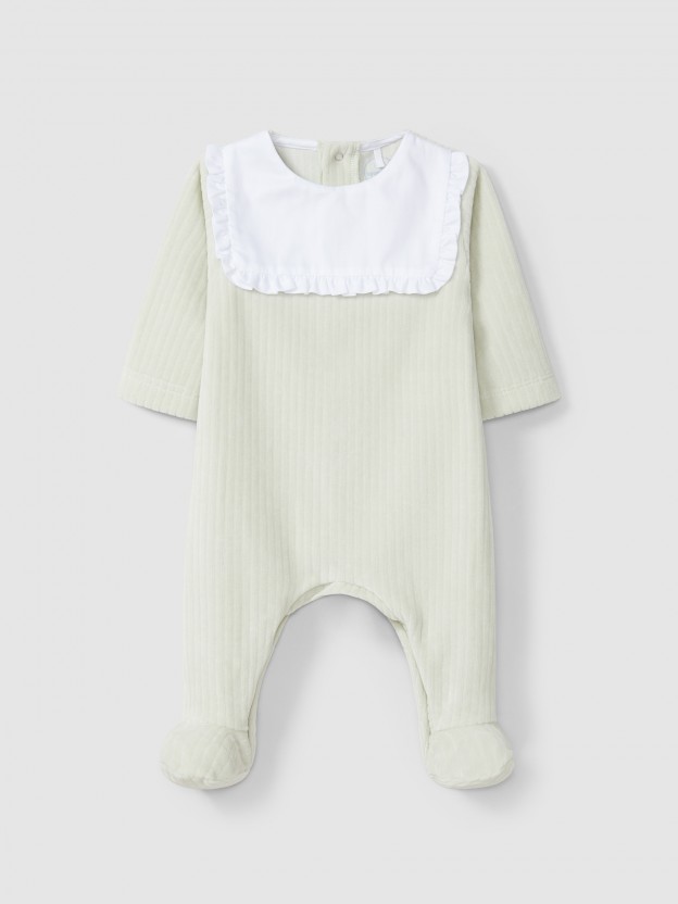 Babygrow in velvet with ruffled detail