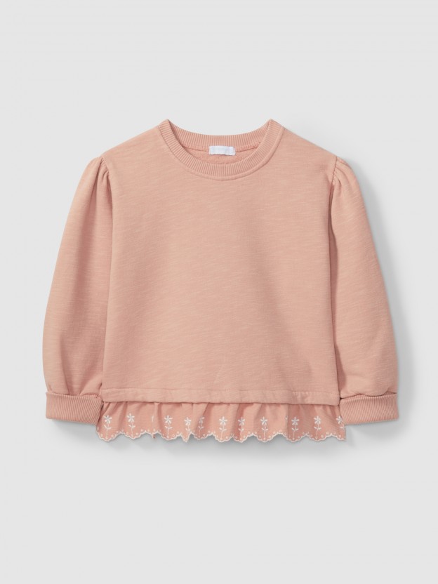 Sweatshirt with ruffle embroidered flowers