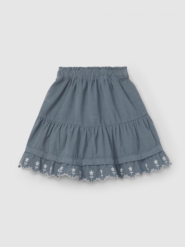 Skirt with ruffle with embroidered flowers