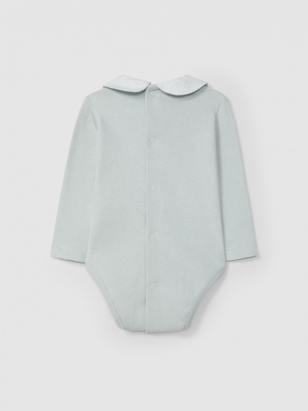 Bodysuit with round fabric collar