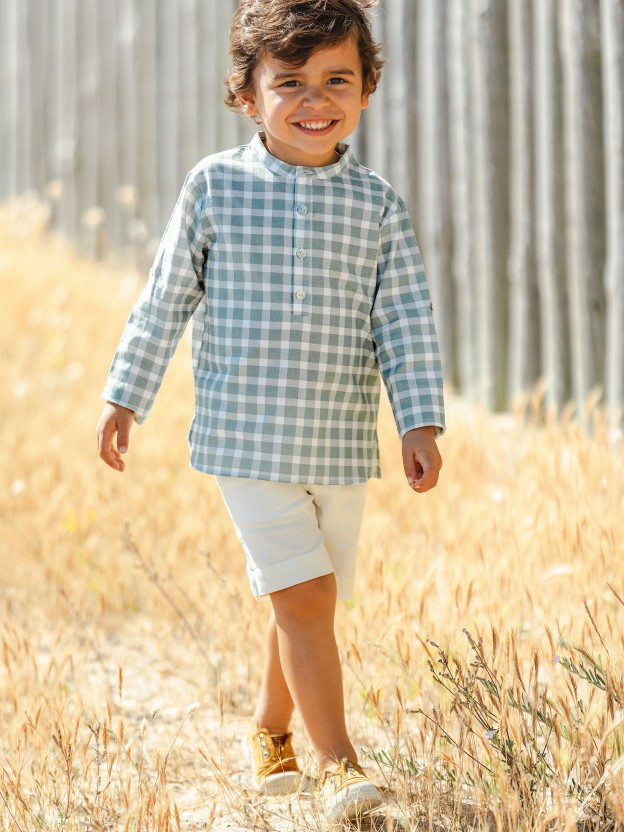 Shorts three pockets in canvas fabric Shorts three pockets in canvas fabric