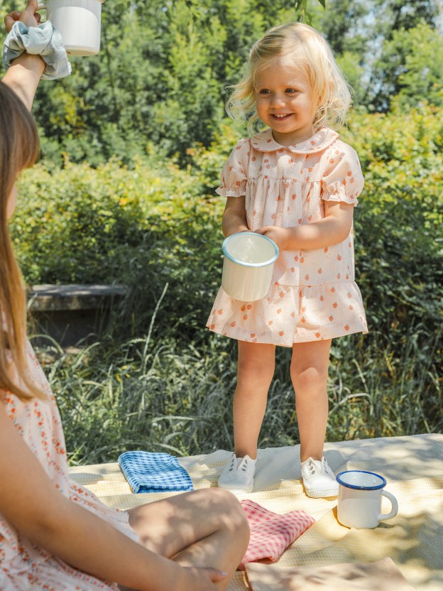 Seersucker dress micro-plaid and strawberries Seersucker dress micro-plaid and strawberries