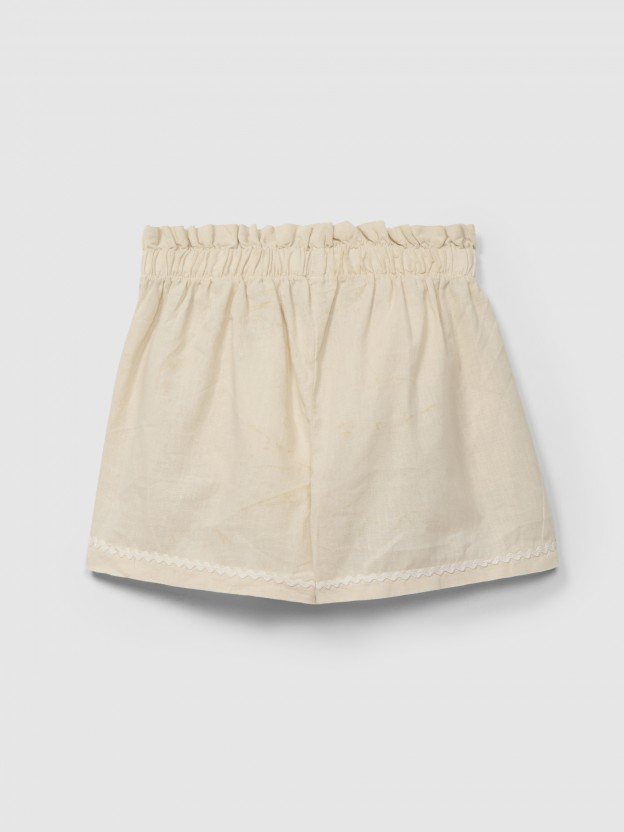 Pull-up shorts with bow