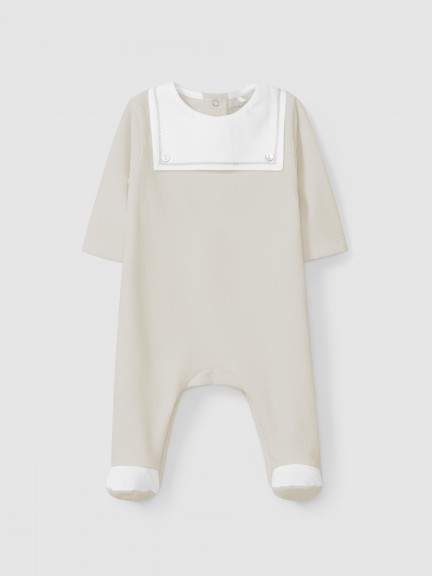 Babygrow veludo canelado com detalhe bordado