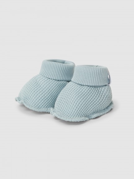 Waffle weave booties