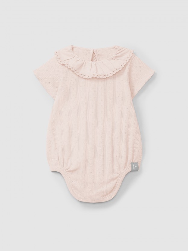 Body Ajour con cuello de volante bordado ingls.